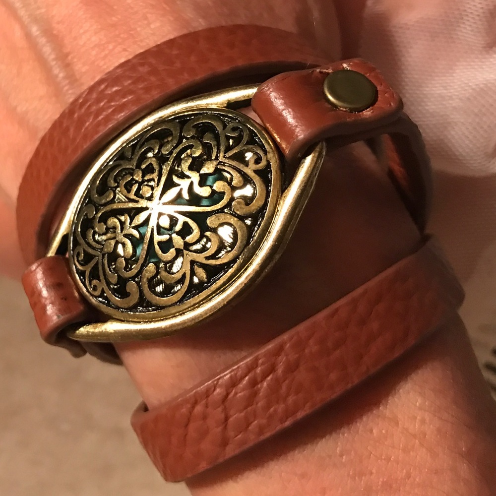 Leather Bracelet with Turquoise Stone
