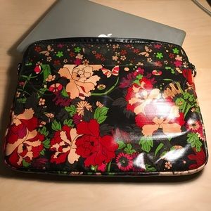 Sak Roots 15 inch Laptop Bag Case