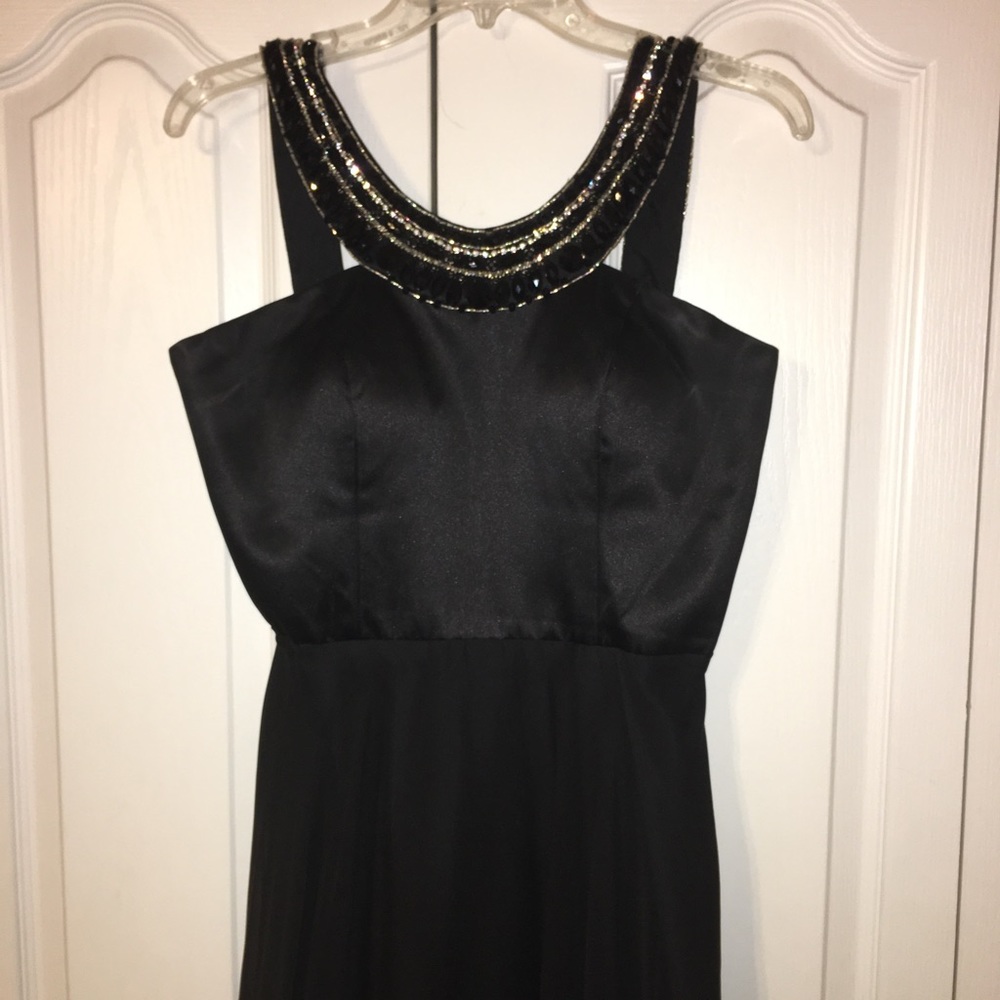 Sherri Hill Prom Dress - Picture 2 of 4