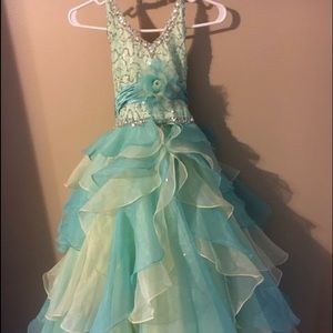 Girls size 6 pageant dress