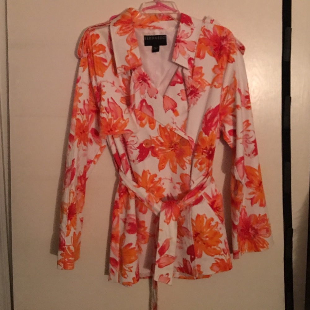 Bernardo short trench Coat