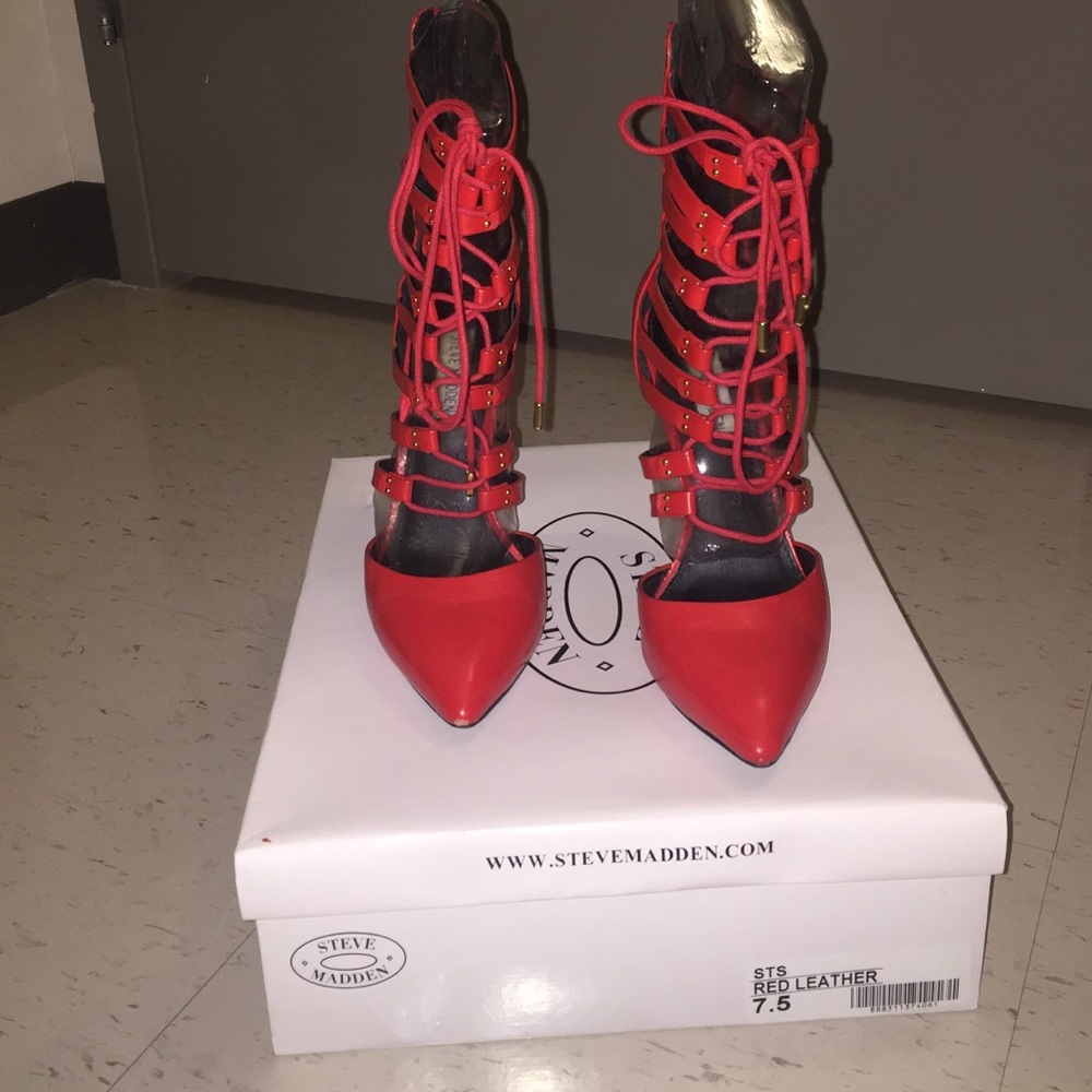 Steve Madden heels - Picture 2 of 3