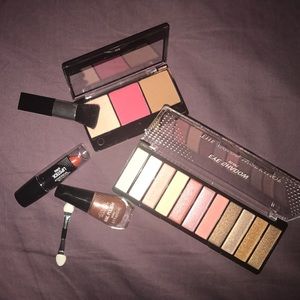 The color workshop makeup bundle