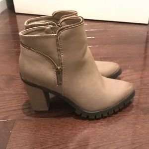 Grey booties with zipper detail