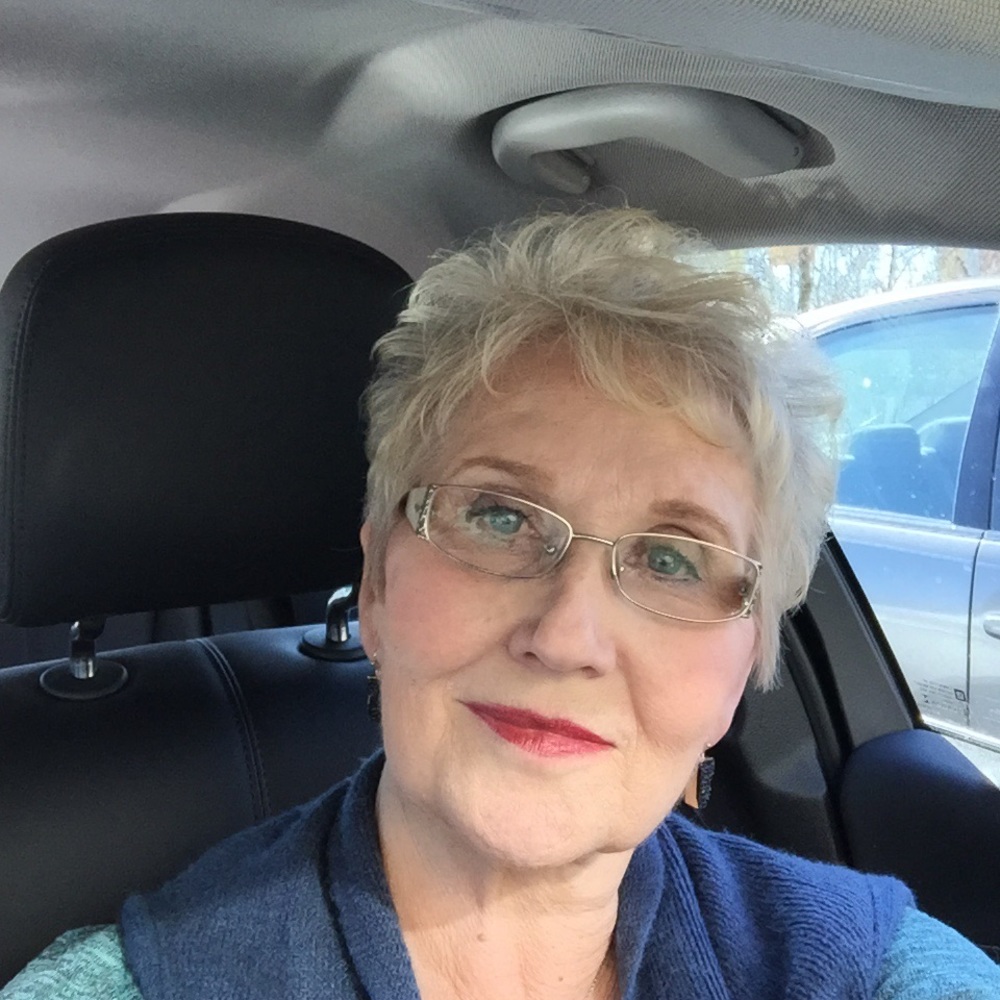 Meet your Posher, Denise
