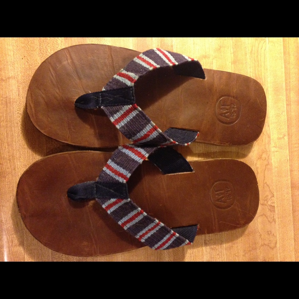 Abercrombie and Fitch Men's Leather Flip Flops