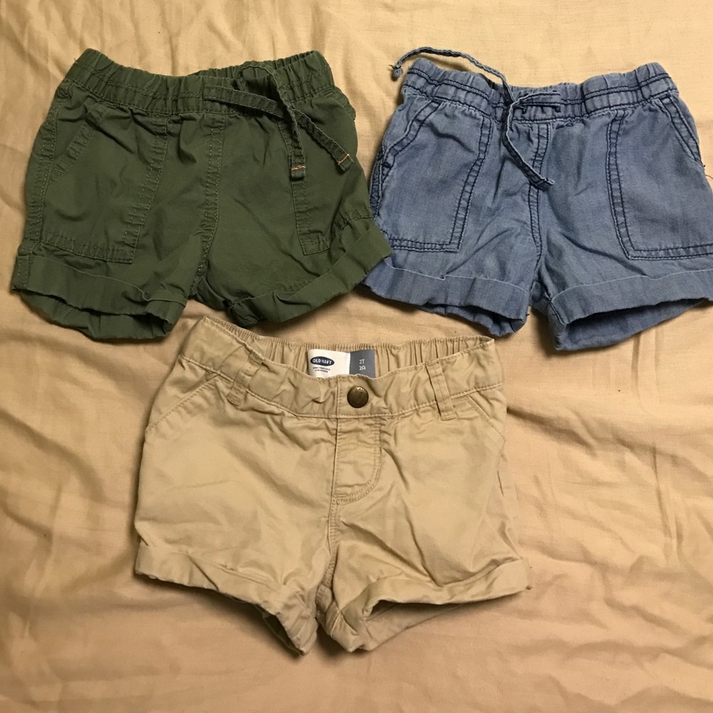 (3) toddler shorts old navy and carters