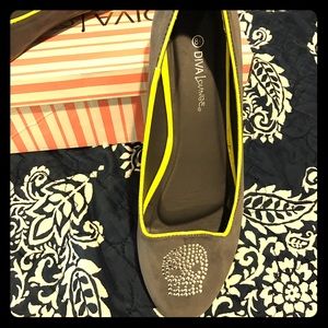 Diva Skull flats