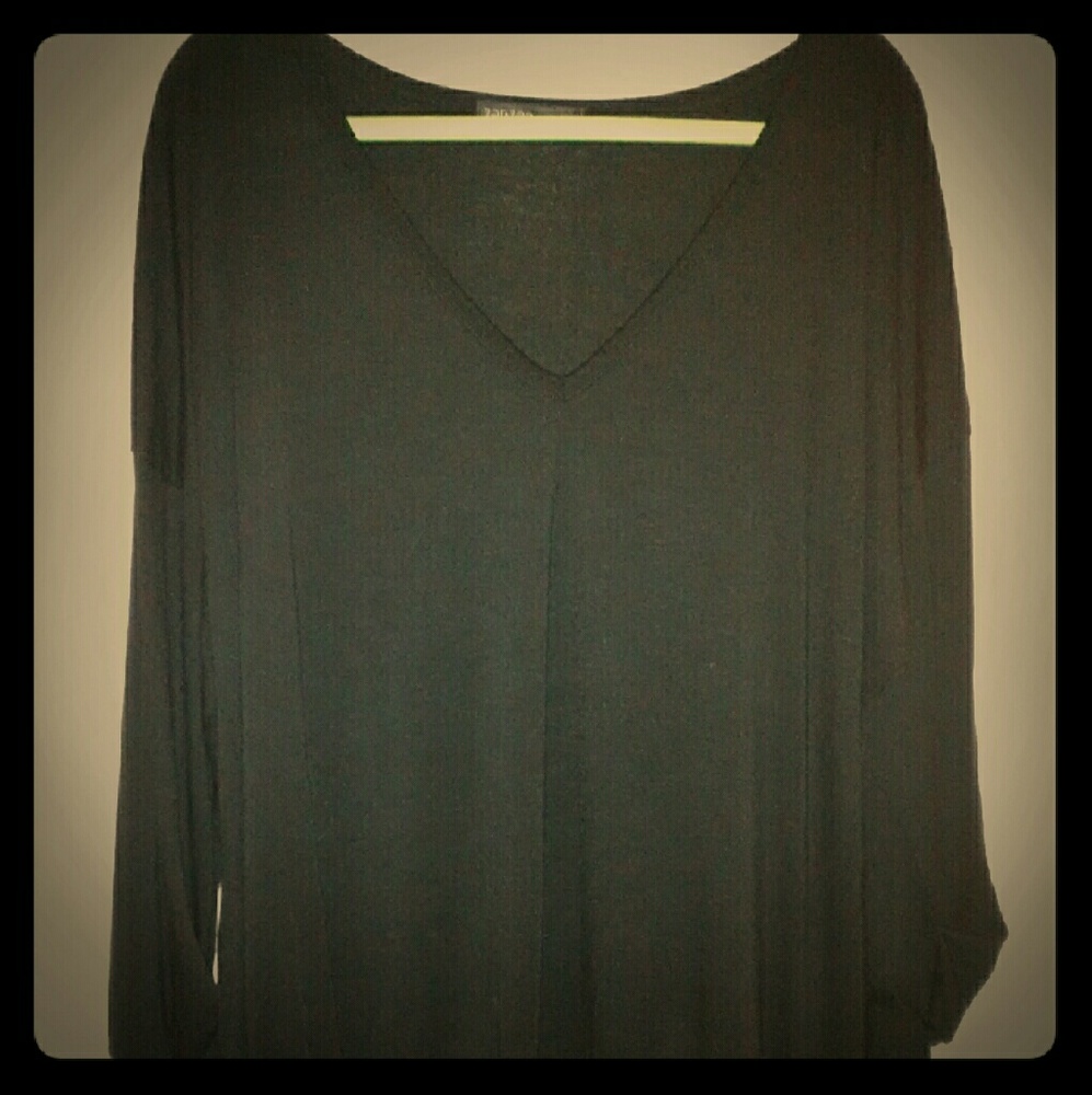 V Neck long sleeve top