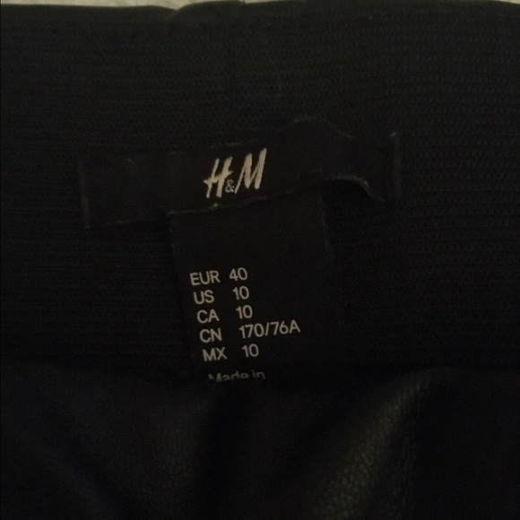 H&M black leather pants size 10 - Picture 2 of 2