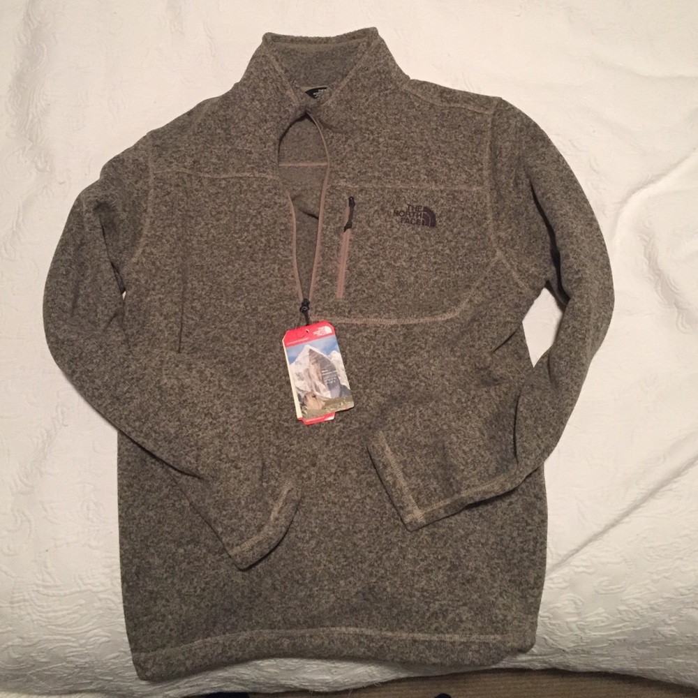 North face pullover