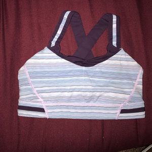 Lululemon sports bra
