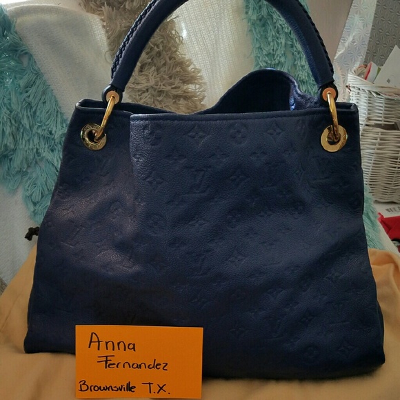 SOLD SOLD Athentic Louis Vuitton Preowned Arsty MM - Picture 1 of 8