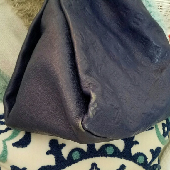 SOLD SOLD Athentic Louis Vuitton Preowned Arsty MM - Picture 8 of 8