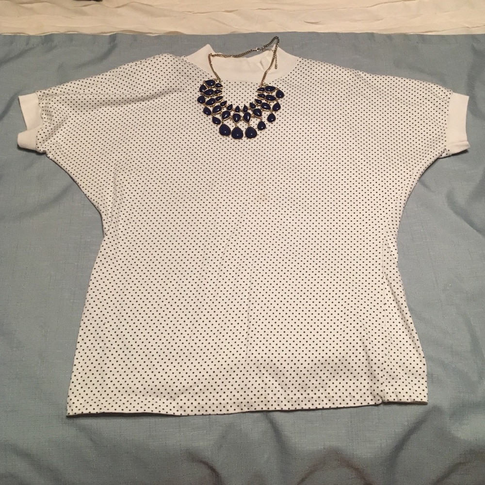 Vintage look. Polka dot short sleeve shirt