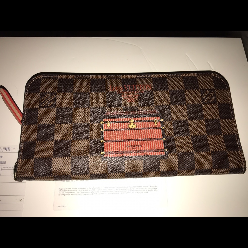 AUTHENTIC LOUIS VUITTON WALLET!