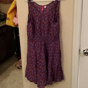 Cute dress with elastic waist