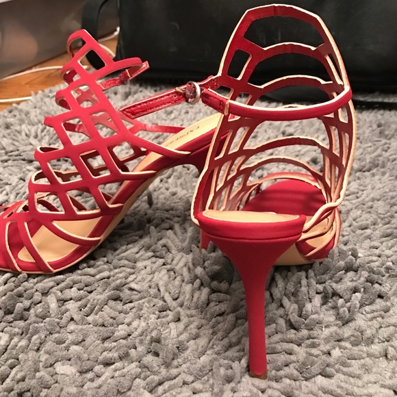 Never worn brand new with tag! Sexy red heels! - Picture 3 of 3
