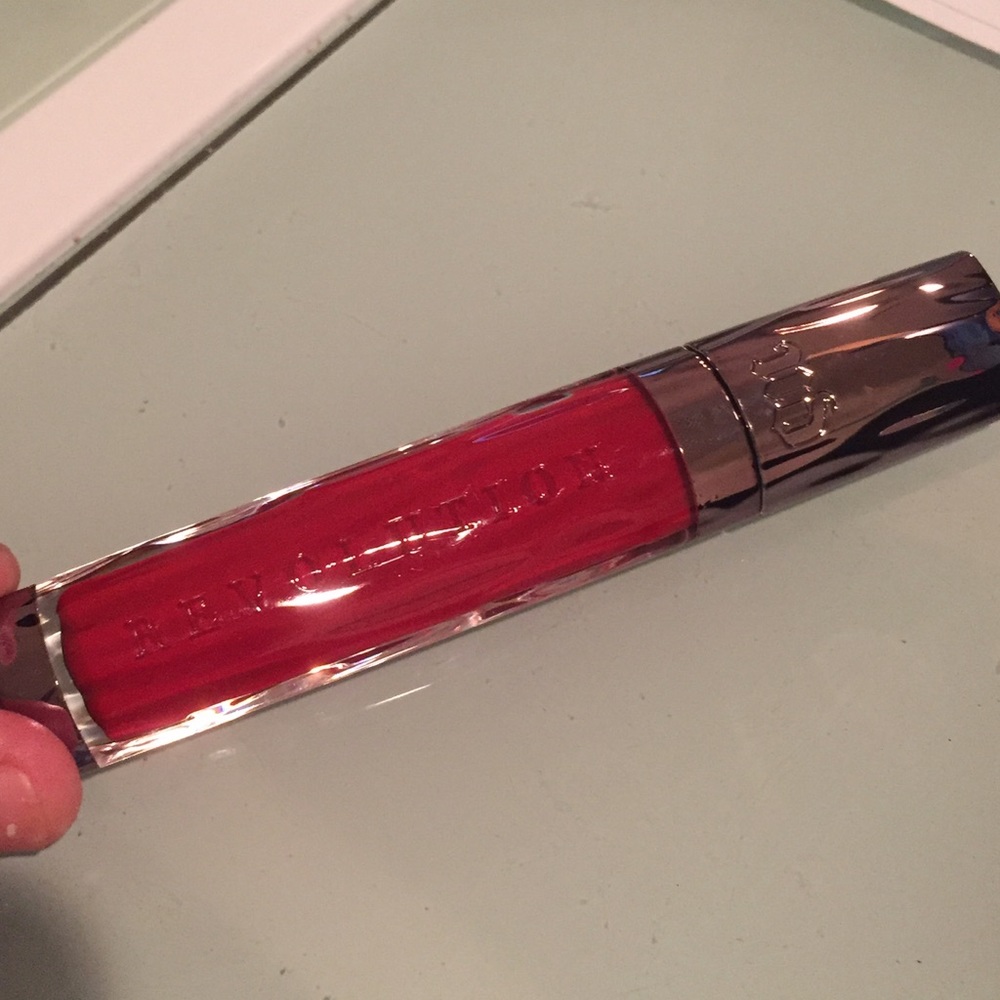 UD Revolution High-Color Lipgloss in 69