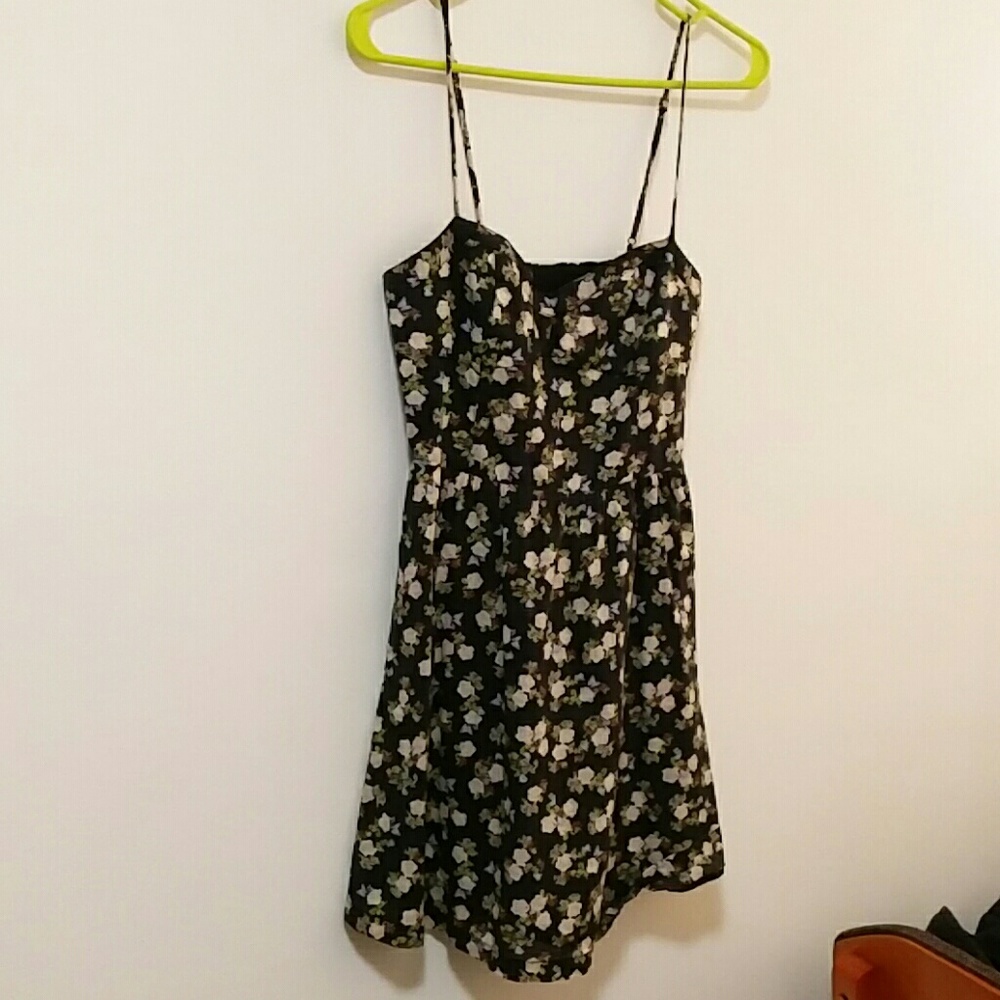 Spaghetti strap floral summer dress