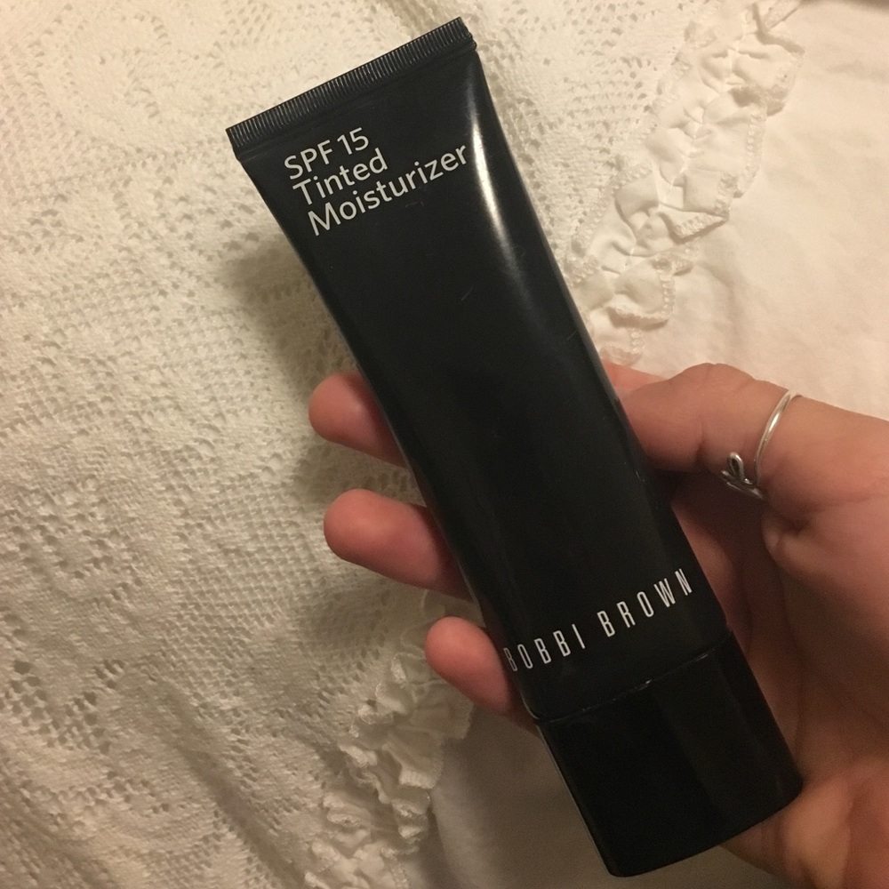 BOBBI BROWN spf 15 tinted moisturizer