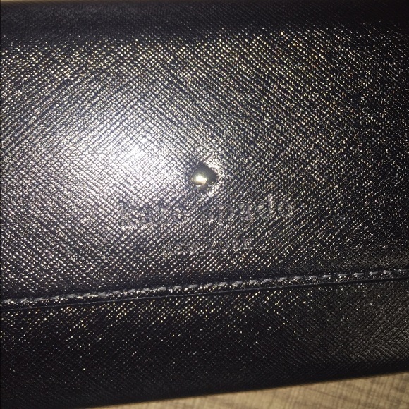 Kate spade wristlet - Picture 3 of 3