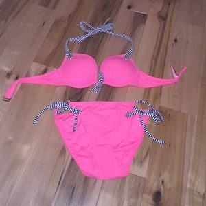 VS bombshell Hot pink & striped bikini 👙