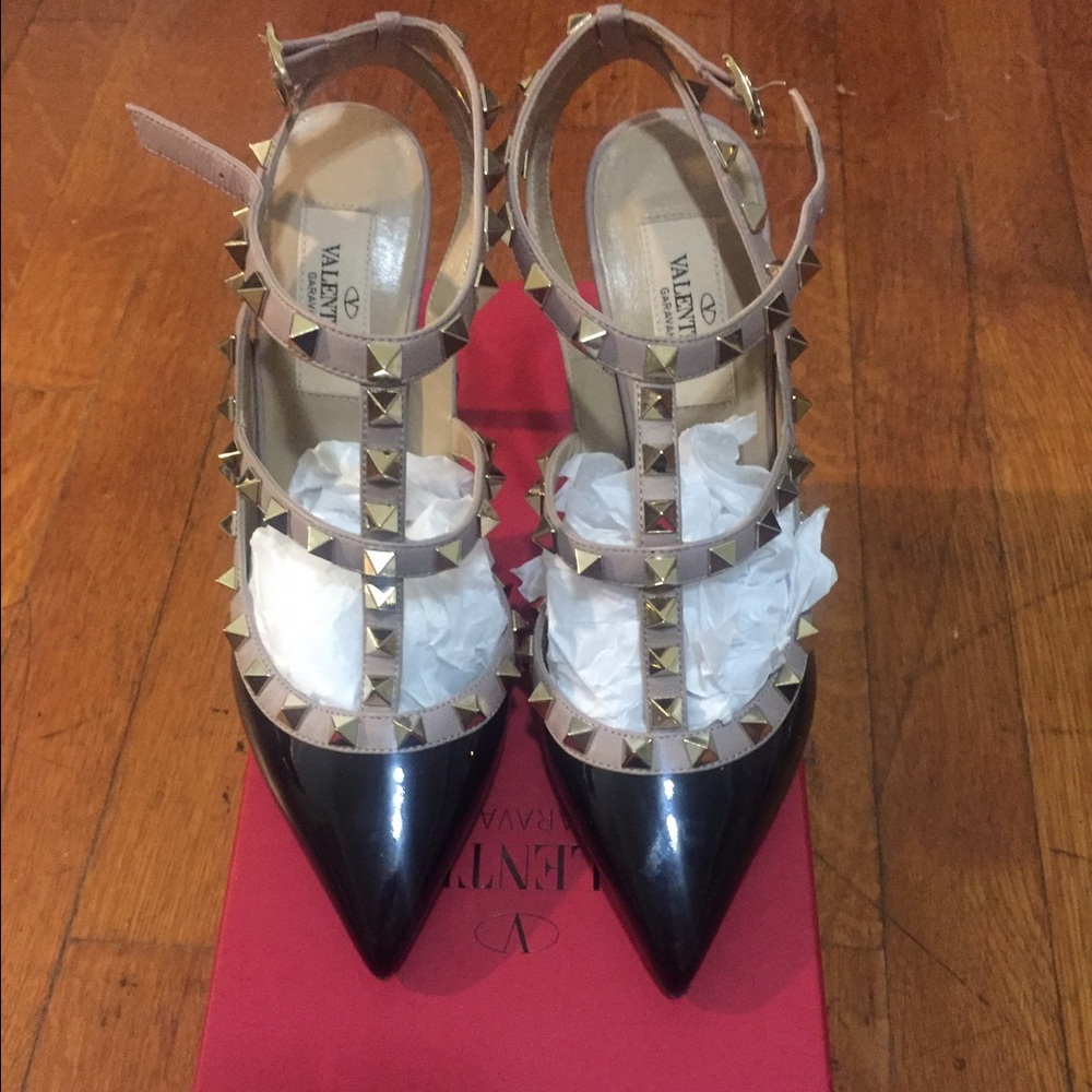 Valentino rockstud T-strap pump