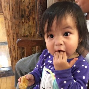 Meet your Posher, Zoua