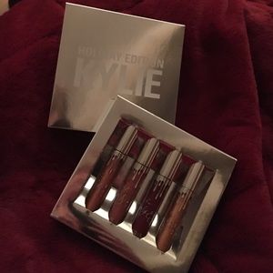 nib - kylie jenner holiday collection glosses.