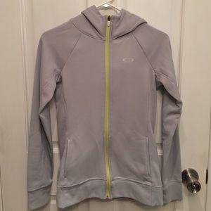 Light/thin Oakley jacket