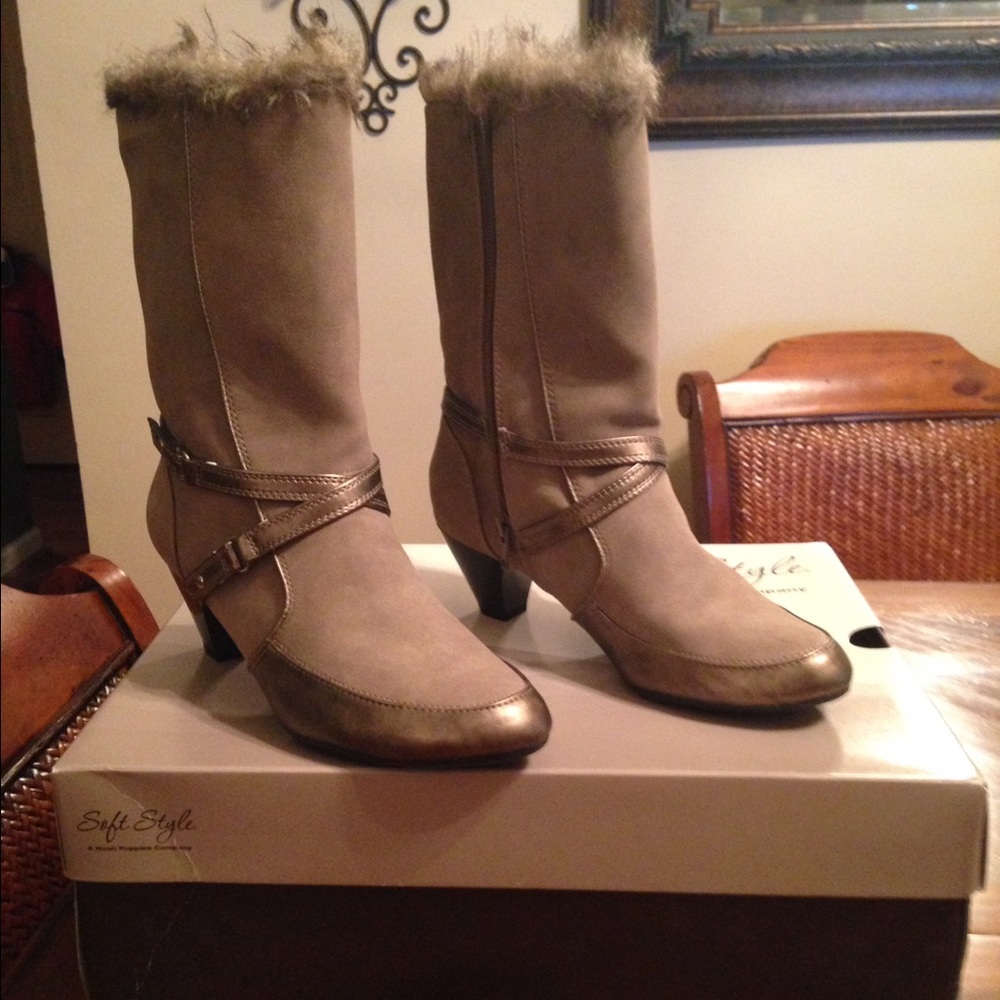 Soft Style Zilya Boots