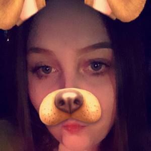 Meet your Posher, Stella