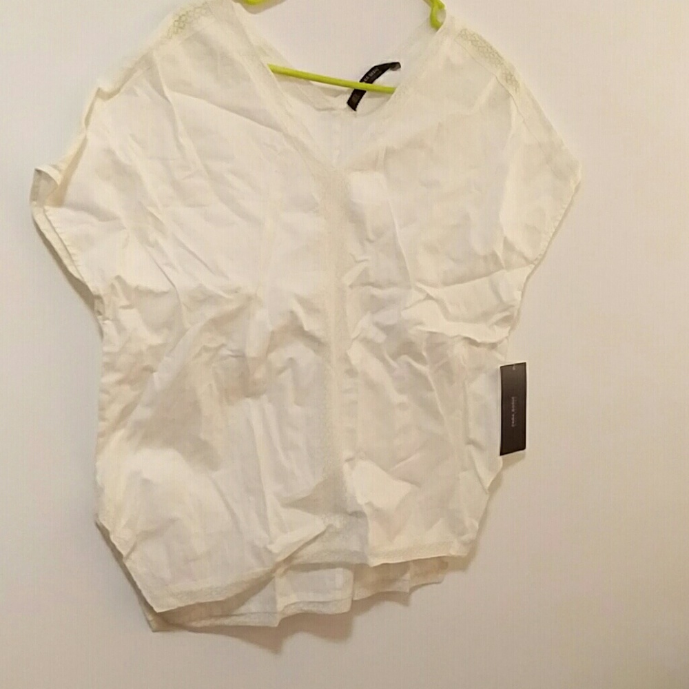Cute Zara top with detailing