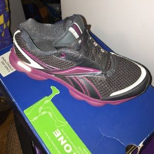 Reebok Runtone shoes. Good condition. Size 8