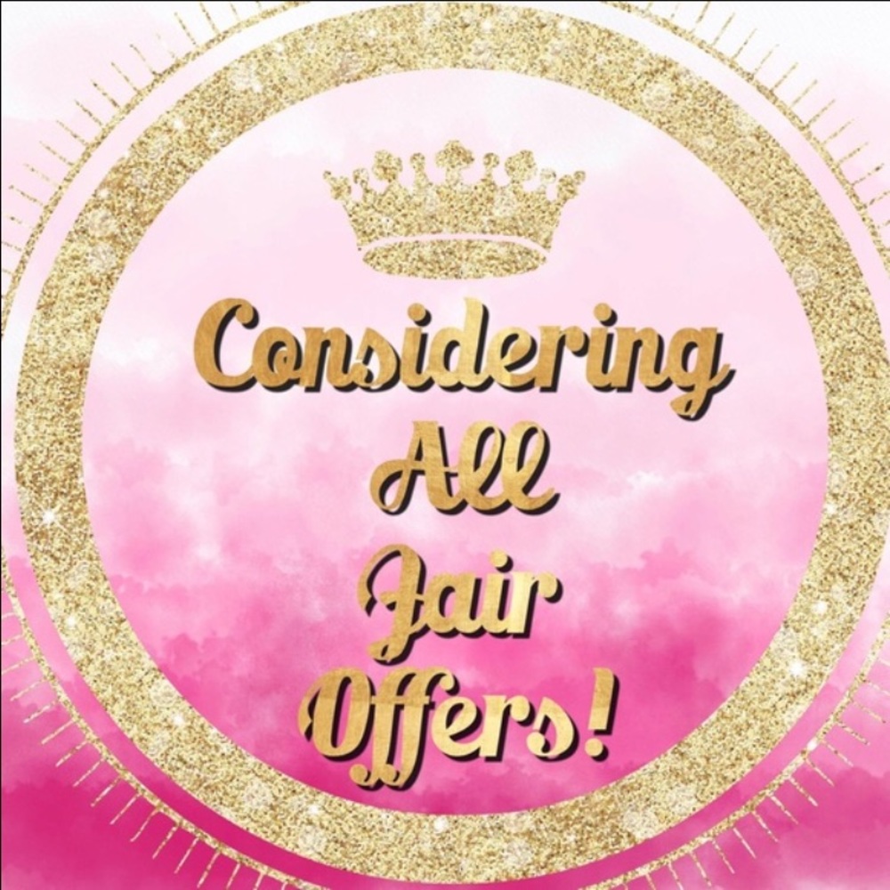 🚨REASONABLE🚨 OFFERS ACCEPTED !!!!