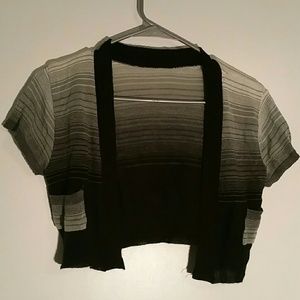 Cropped short sleeve sweater