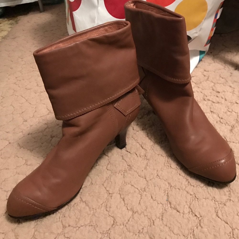 Women boots