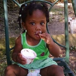 Meet your Posher, Laveda