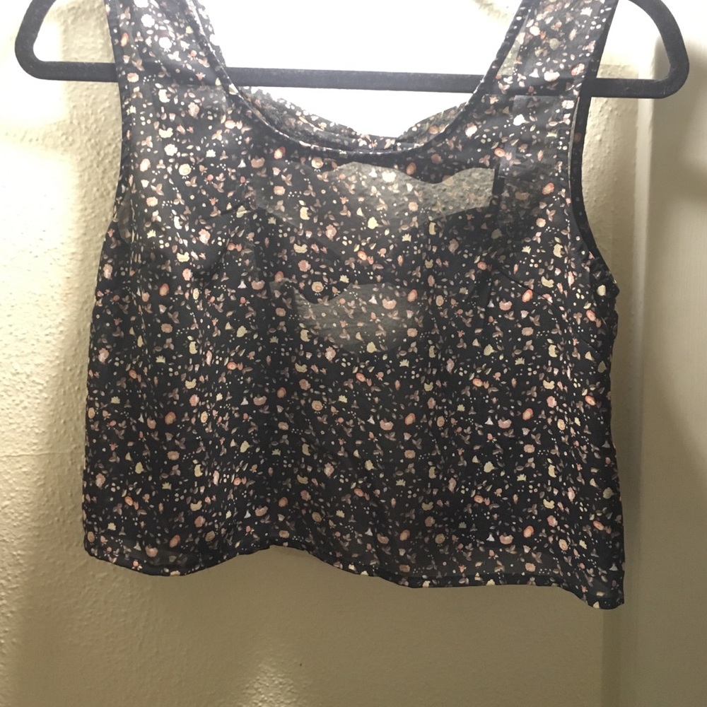 Nektar floral crop top
