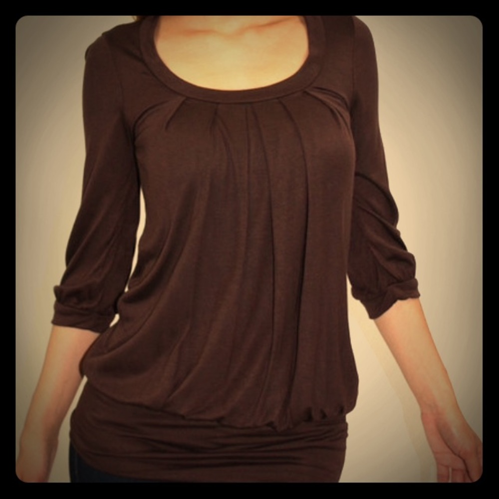 Casa Lee Brown Pleat Scoop Neck Top
