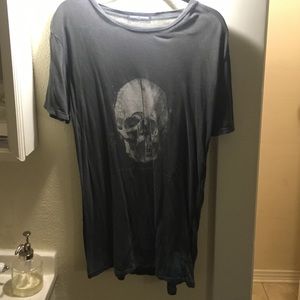 Brandy Melville skull T-shirt