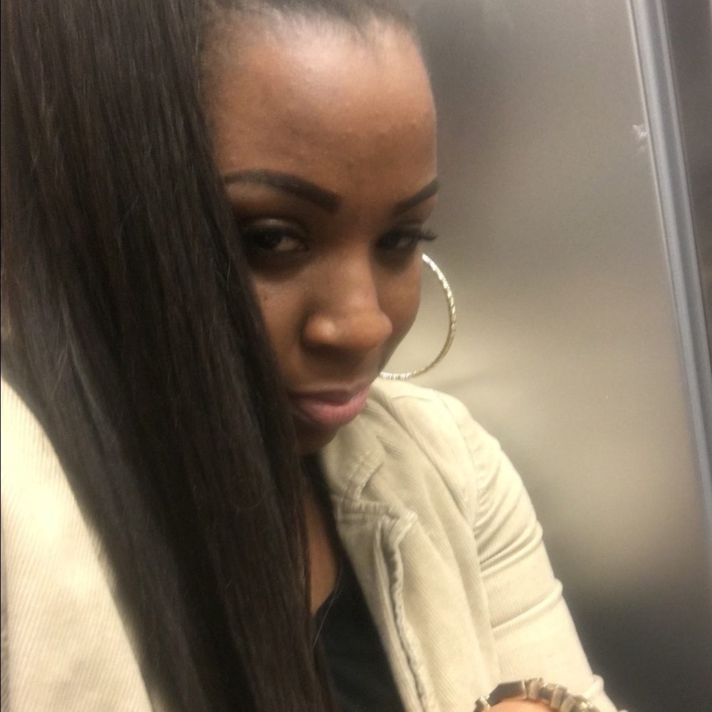 Meet your Posher, Lakeisha