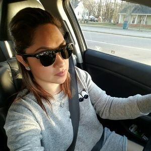 Meet your Posher, Karla