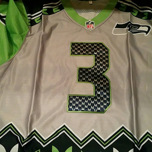Football jerseys - Picture 3 of 4