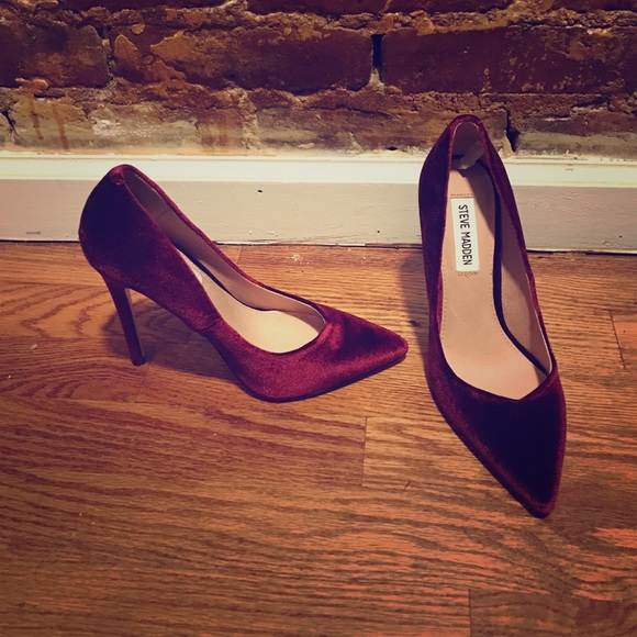 steve madden burgundy heels