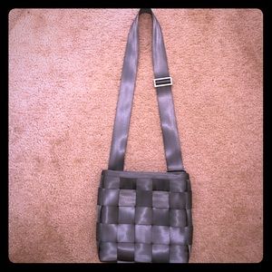 Brand new grey Harveys mini messenger seatbelt bag