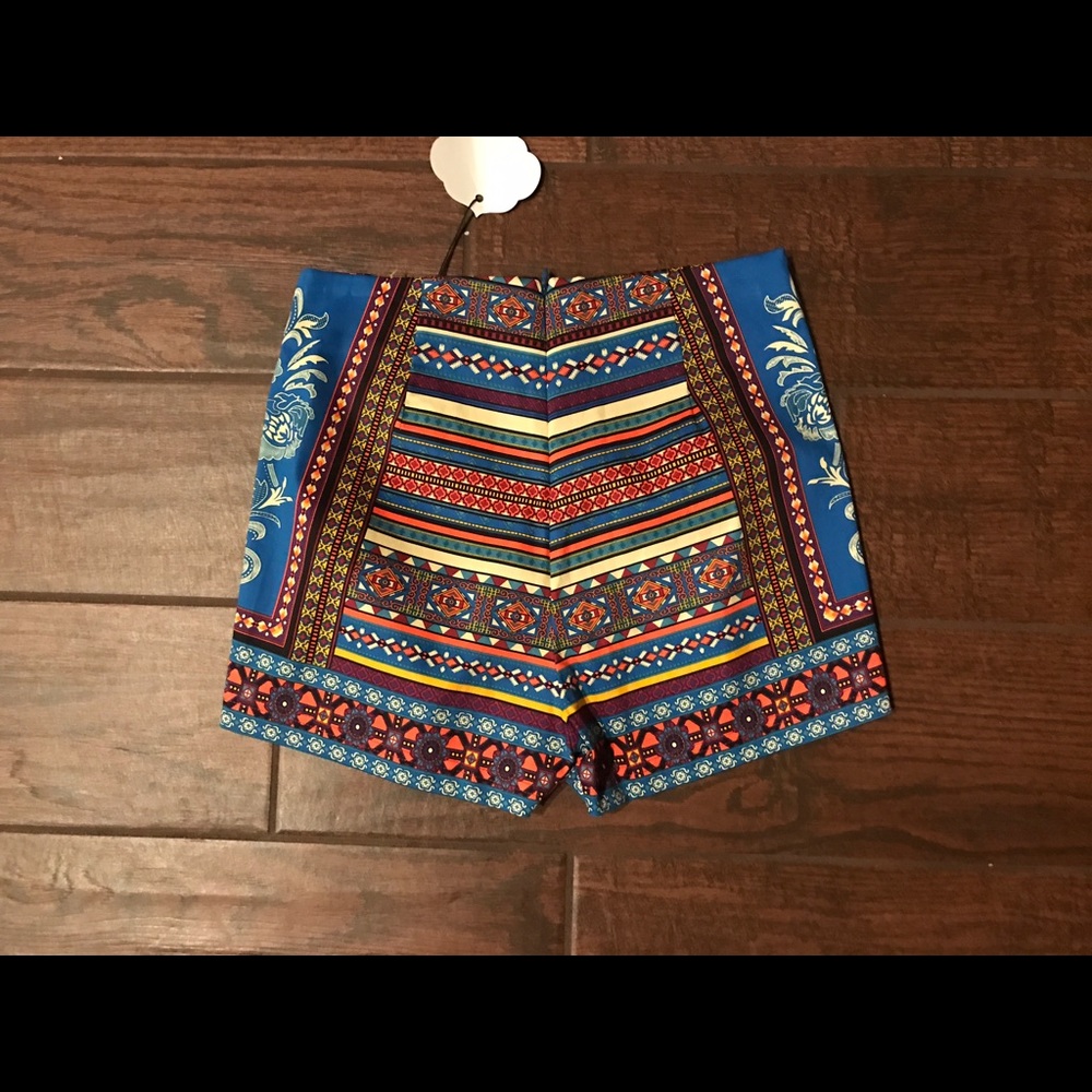 🌸🌺Multicolored high waist shorts