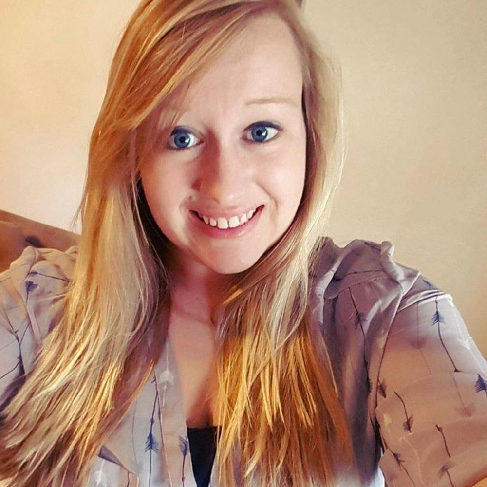 Meet your Posher, Taunya