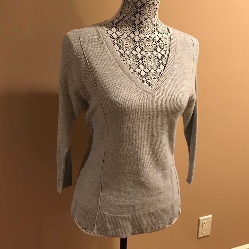 Gap Grey V neck sweater